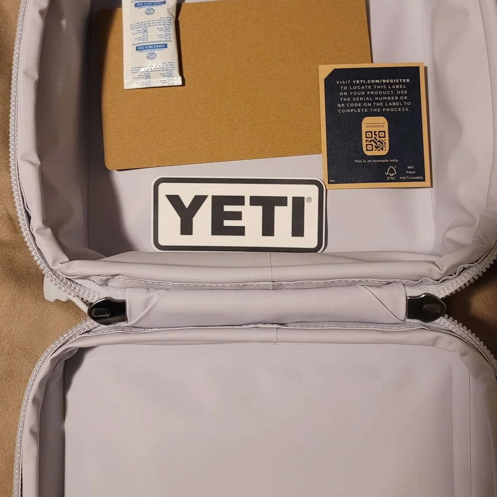 YETI Soft Blush Carry Case - Picture 5 of 11